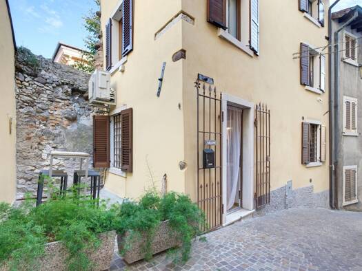 Reihenhaus zum Kauf 448.000 € 2 Zimmer 91 m² frei ab sofort Vicolo cieco porta 6 Lazise 37017