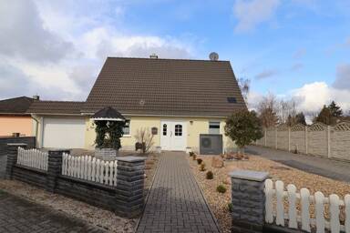 Einfamilienhaus zum Kauf 399.000 € 5 Zimmer 163,1 m² 1.137 m² Grundstück Oebisfelde Oebisfelde 39646