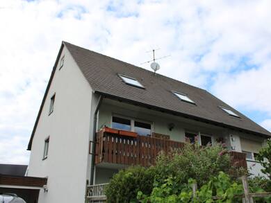 Wohnung zur Miete 750 € 3 Zimmer 80 m² Dachgeschoss, 2 Geschosse frei ab 01.09.2025 Nürnberg 90427