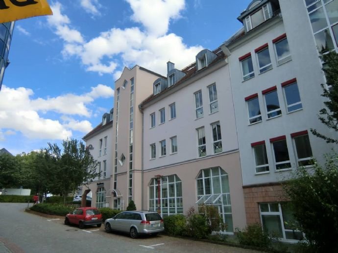 Wohnung zur Miete 381,65 € 2 Zimmer 76,3 m²<br/>Wohnfläche 4.<br/>Geschoss ab sofort<br/>Verfügbarkeit Hohenstein-Ernstthal Hohenstein-Ernstthal 09337