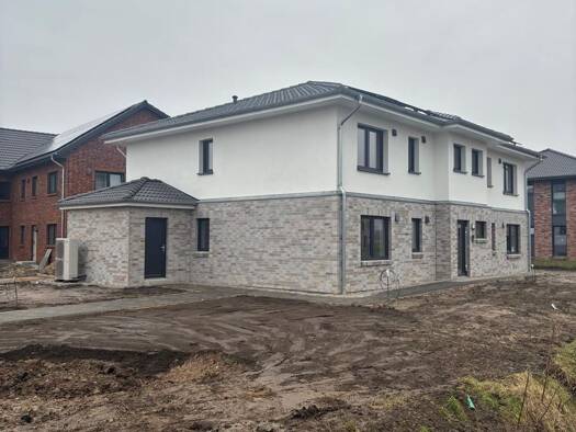 Wohnung zur Miete - Erstbezug 695 € 3 Zimmer 58,3 m² frei ab 01.05.2026 Lunden 25774