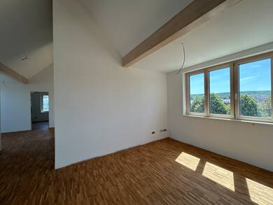 Wohnung zur Miete 1.500 € 4,5 Zimmer 107,4 m² Geschoss 3/3 frei ab 01.07.2025 Frizstraße 13 Schwaigern Schwaigern 74193
