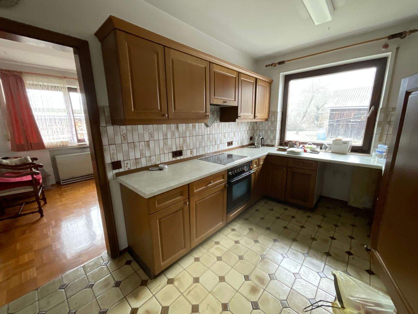 Immobilie in Leipheim - Viel Platz für Ihre Träume - Geräumiges 2-Fam. Haus mit DGG in Topp - in A8 Nähe! Sofort frei! - Bild 4