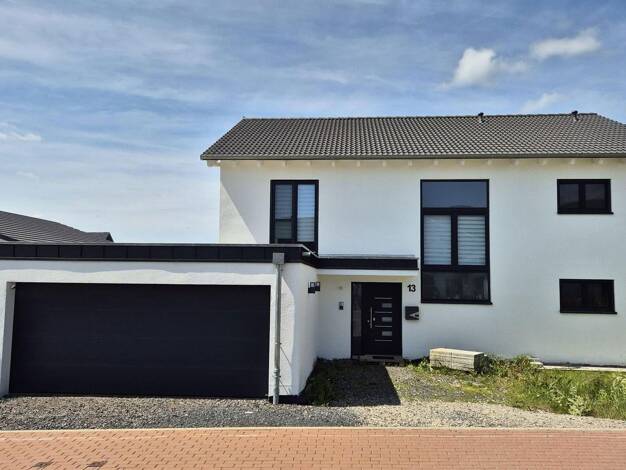 Einfamilienhaus zum Kauf provisionsfrei 690.000 € 6 Zimmer 240 m² 680 m² Grundstück Heinrich-Möller-Str. 13 Bad Salzschlirf 36364