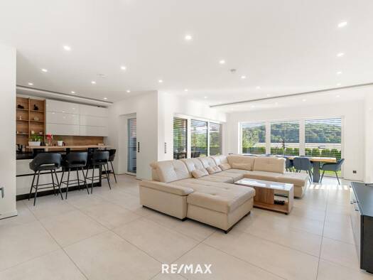 Mehrfamilienhaus zum Kauf 795.000 € 9 Zimmer 300 m² 1.002 m² Grundstück Wörth Wörth 8342