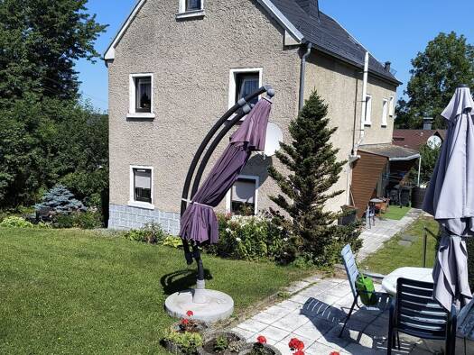 Einfamilienhaus zum Kauf 65.000 € 5 Zimmer 119 m² 460 m² Grundstück frei ab sofort Lengenfeld Lengenfeld 08485