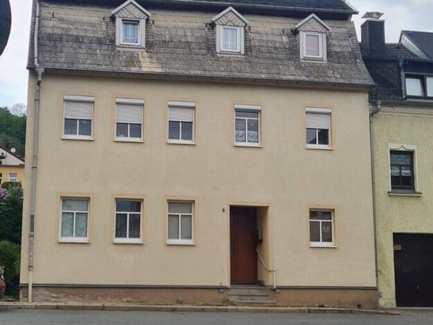 Einfamilienhaus zum Kauf 109.000 € 6 Zimmer 146 m² 1.010 m² Grundstück Hohenstein-Ernstthal Hohenstein-Ernstthal 09337