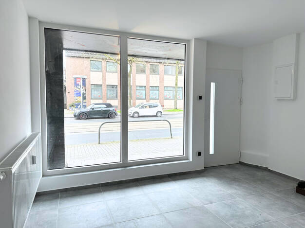 Laden zur Miete 2.550 € 3 Zimmer 150 m² Verkaufsfläche Brackel Dortmund / Brackel 44309