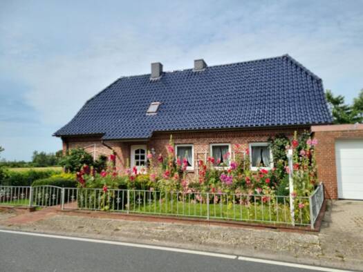 Einfamilienhaus zum Kauf 410.000 € 6 Zimmer 140 m² 683 m² Grundstück frei ab sofort Ütermarkermitteldeich 8 Pellworm 25849
