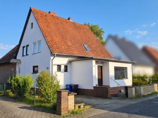 Mehrfamilienhaus zum Kauf 269.000 € 8 Zimmer 284 m² 809 m² Grundstück Eddesse Edemissen 31234
