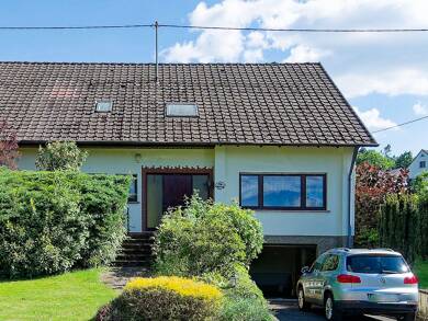 Einfamilienhaus zum Kauf 249.000 € 8 Zimmer 204 m² 849 m² Grundstück frei ab sofort Düppenweiler Beckingen 66701