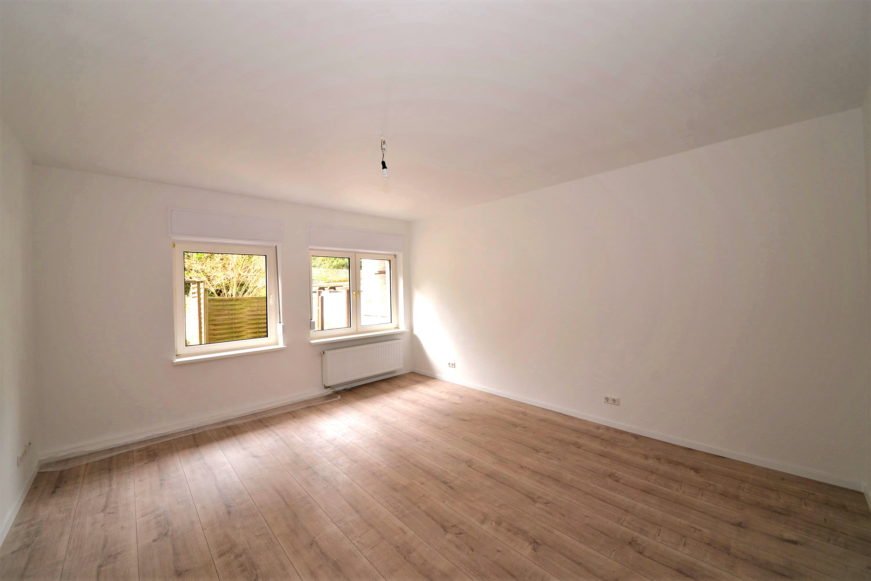 Wohnung zur Miete 605 € 2 Zimmer 65 m²<br/>Wohnfläche EG<br/>Geschoss ab sofort<br/>Verfügbarkeit Nordstadt Wuppertal 42105