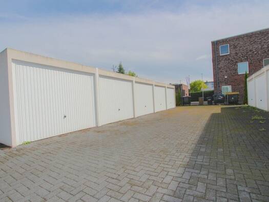 Garage zur Miete 100 € Kaarst-West Kaarst 41564