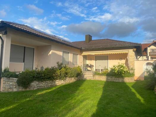 Einfamilienhaus zum Kauf 569.000 € 4 Zimmer 158 m² 778 m² Grundstück Abensberg 93326