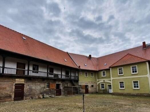 Mehrfamilienhaus zum Kauf 440.000 € 10 Zimmer 298 m² 2.055 m² Grundstück frei ab sofort Golzen Bad Bibra 06647