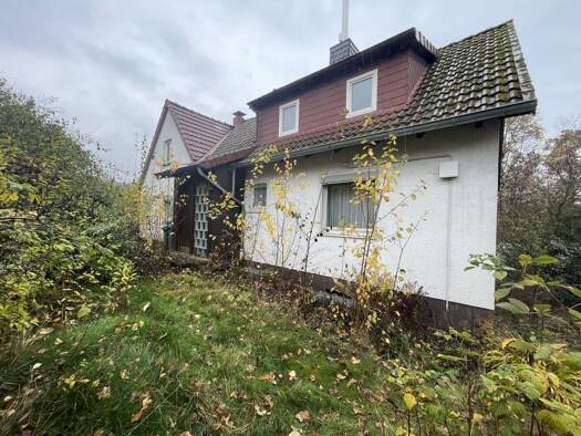 Einfamilienhaus zum Kauf 139.000 € 7 Zimmer 150,8 m² 737 m² Grundstück frei ab sofort Osterode Osterode 37520