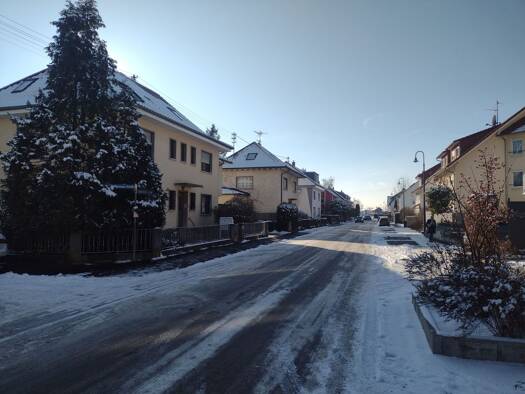 Wohnung zur Miete 690 € 2 Zimmer 75 m² Geschoss 1/2 frei ab 15.03.2026 Edingen Edingen-Neckarhausen 68535