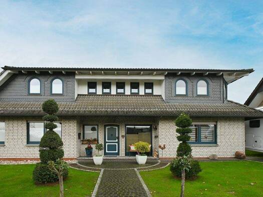 Einfamilienhaus zum Kauf 390.000 € 7 Zimmer 220 m² 600 m² Grundstück Neuenkirchen Melle, Wiehengeb 49326