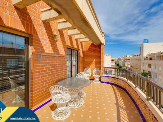 Penthouse zur Miete 1.600 € 3 Zimmer 250 m² EG Torrevieja 03181