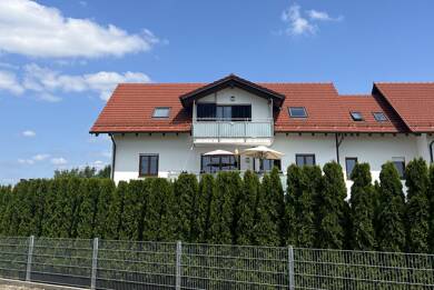 Wohnung zur Miete 1.050 € 3,5 Zimmer 89,9 m² Dachgeschoss Englpolding Bockhorn 85461