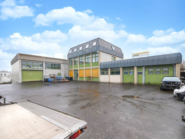 Produktionshalle zum Kauf 650.000 € 4.581 m² Lagerfläche Kitzingen Kitzingen 97318