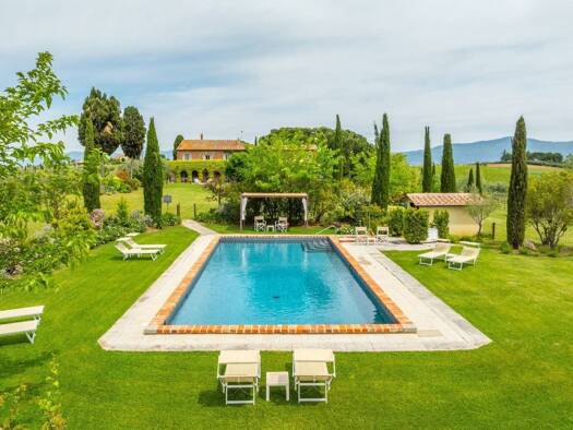 Haus zum Kauf 1.980.000 € 734 m² 10.000 m² Grundstück Cortona 52044