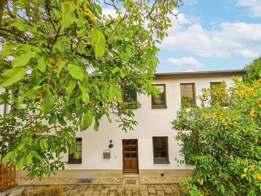 Mehrfamilienhaus zur Versteigerung 19.000 € 165 m² 186 m² Grundstück Hainichener Straße 1a Waldheim 04736