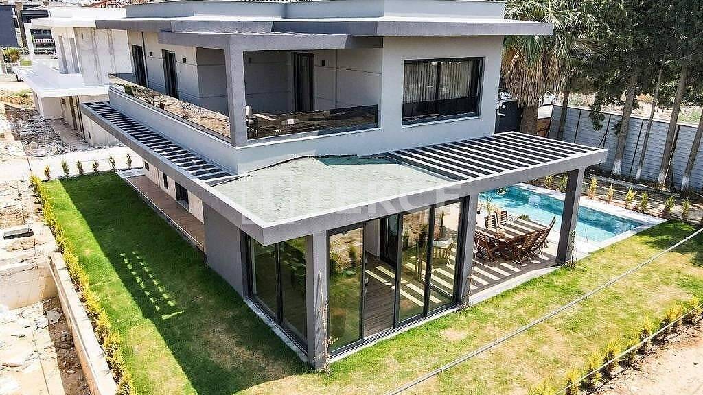 Einfamilienhaus zum Kauf 430.000 € 5 Zimmer 261 m² 8.600 m² Grundstück Aydin 09400