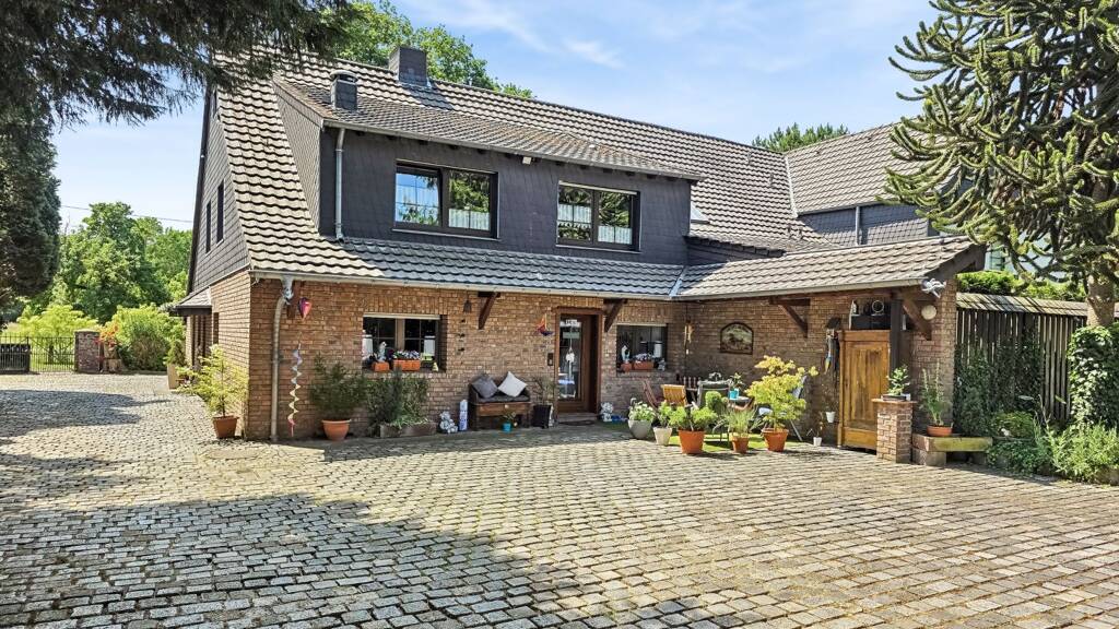 Doppelhaushälfte zum Kauf 595.000 € 5 Zimmer 223 m² 1.372 m² Grundstück Genend Moers 47445