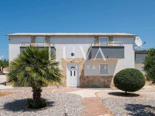 Einfamilienhaus zum Kauf 2.000.000 € 5 Zimmer 230 m² Bobovišća, Milna Milna 21405