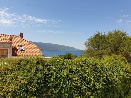 Einfamilienhaus zum Kauf 400.000 € 2 Zimmer 230 m² 400 m² Grundstück Orebić 20250