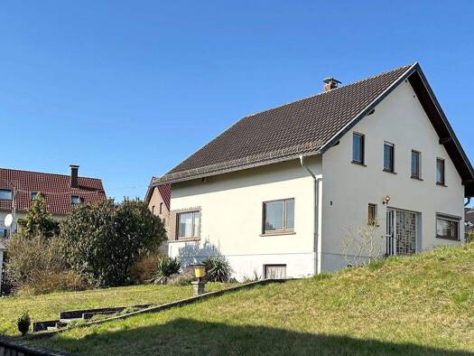 Einfamilienhaus zum Kauf 215.000 € 7 Zimmer 140 m² 530 m² Grundstück frei ab sofort Am Ziegelgarten 9 Bliesransbach Kleinblittersdorf 66271
