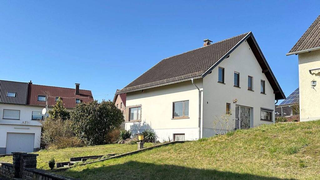 Einfamilienhaus zum Kauf 215.000 € 7 Zimmer 140 m² 530 m² Grundstück frei ab sofort Am Ziegelgarten 9 Bliesransbach Kleinblittersdorf 66271