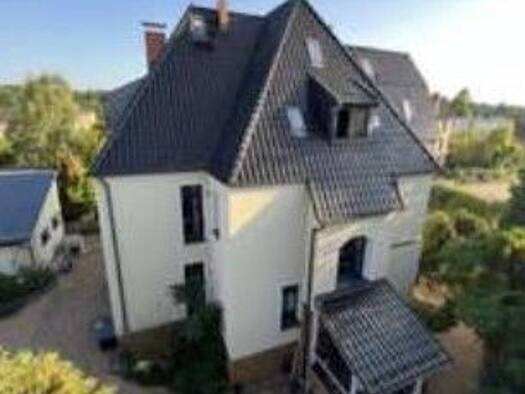 Villa zum Kauf 4.100.000 € 25 Zimmer 1.000 m² 1.400 m² Grundstück frei ab sofort Alfred-Dengler-Straße 6 Eberswalde Eberswalde 16225