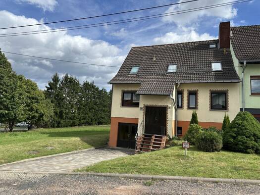 Reihenendhaus zum Kauf 164.000 € 6 Zimmer 130 m² 674 m² Grundstück Berka Berka/Werra 99837