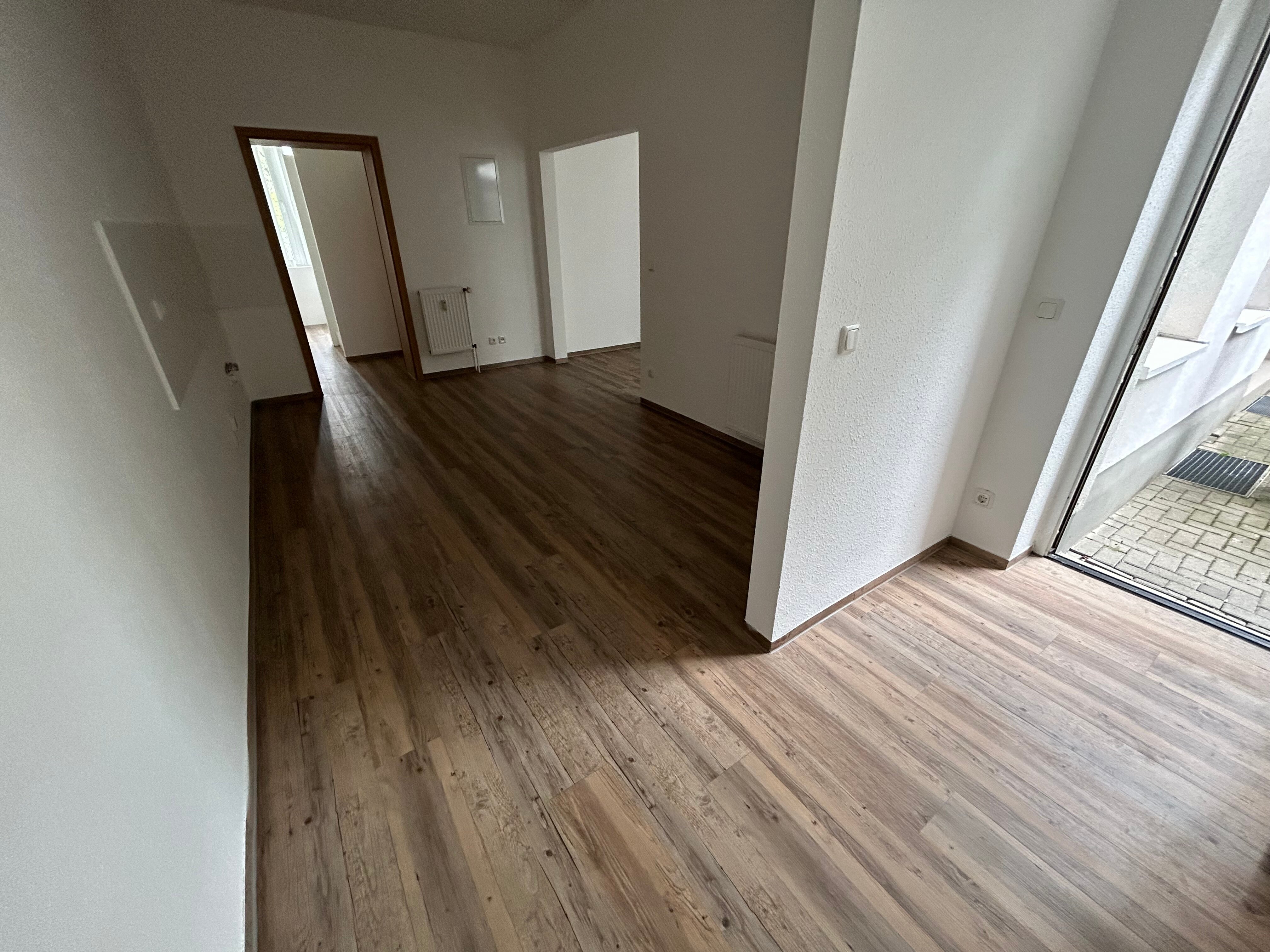 Wohnung zur Miete 430 € 2 Zimmer 73,3 m²<br/>Wohnfläche EG<br/>Geschoss ab sofort<br/>Verfügbarkeit Heidestr. 26 Salzmannstraße Magdeburg 39112