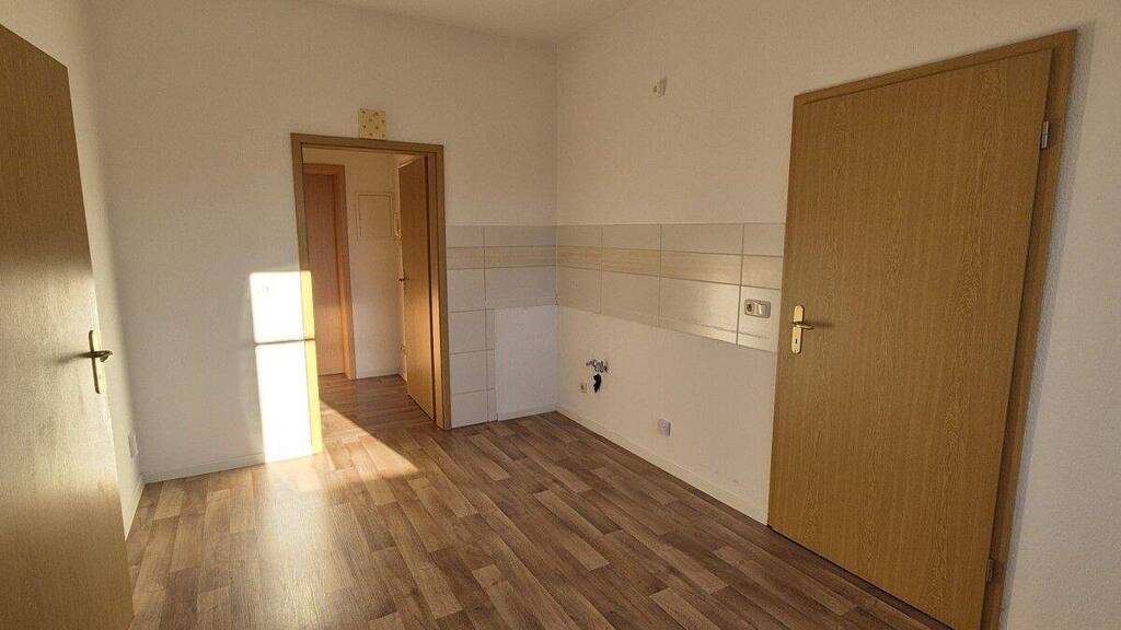 Wohnung zur Miete 305 € 2 Zimmer 55,4 m² 2. Geschoss Crottendorf 09474