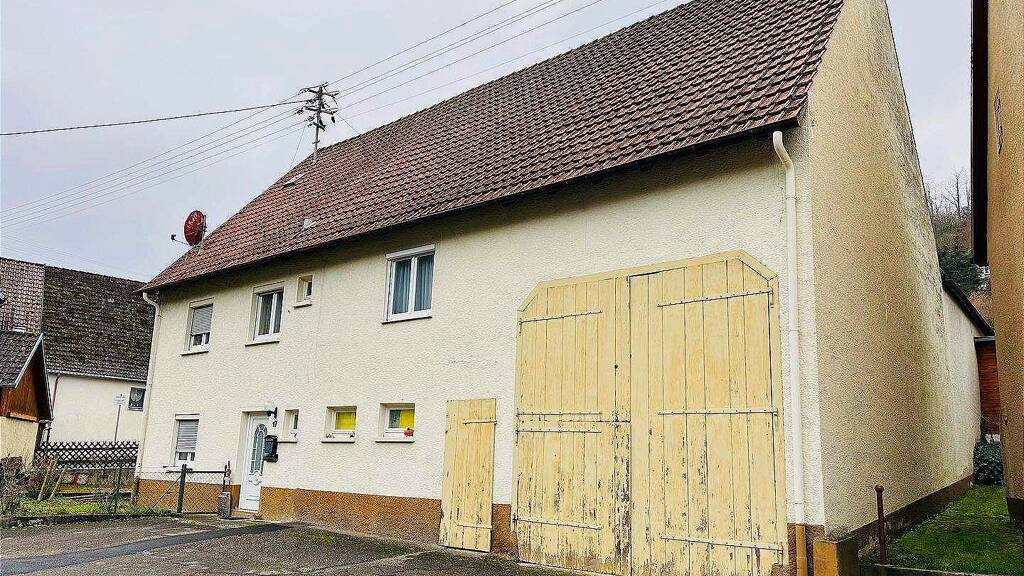 Haus zum Kauf 180.000 € 6 Zimmer 120 m² 484 m² Grundstück frei ab sofort Schietingen Nagold 72202