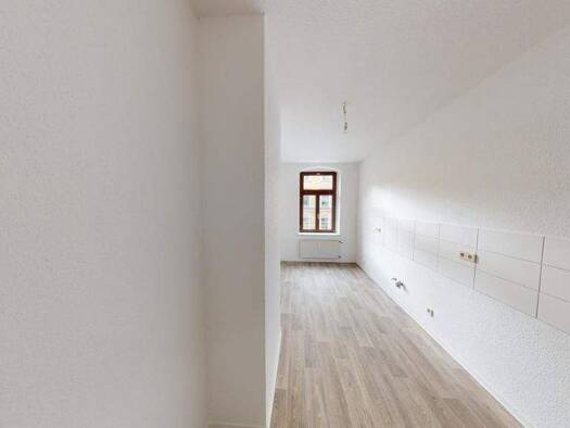 Wohnung zur Miete 250 € 1 Zimmer 43,1 m² 1. Geschoss frei ab 01.04.2026 Markusstr. 17 Sonnenberg Chemnitz 09130