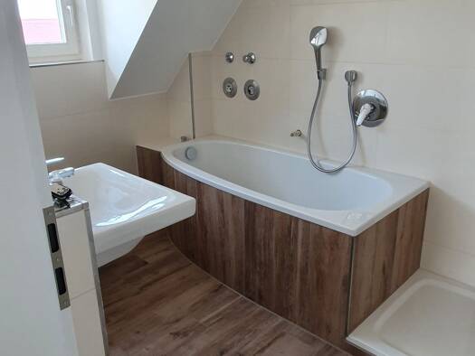 Maisonette zur Miete 900 € 3 Zimmer 95 m² Geschoss 2/3 frei ab 01.11.2025 Tharandter Straße 5 a Kleinopitz Wilsdruff 01737