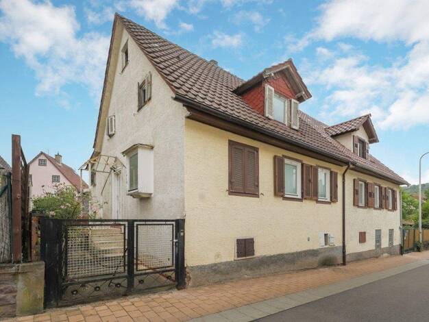 Doppelhaushälfte zum Kauf 149.000 € 4 Zimmer 75 m² 393 m² Grundstück Niefern Niefern-Öschelbronn / Niefern 75223