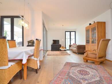 WG-Zimmer zur Miete Wohnen auf Zeit 700 € 15 m² 1. Geschoss frei ab 01.09.2025 Neu-Ulm 89231