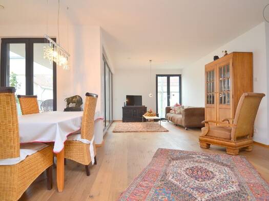 WG-Zimmer zur Miete Wohnen auf Zeit 700 € 15 m² 1. Geschoss frei ab 01.09.2025 Neu-Ulm 89231