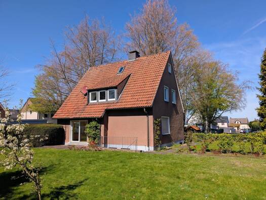 Einfamilienhaus zum Kauf 350.000 € 5,5 Zimmer 125 m² 745 m² Grundstück Massen Unna 59427