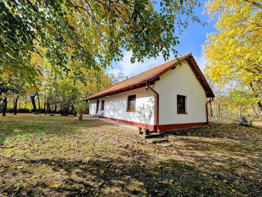 Bauernhof zum Kauf 140.000 € 57 m² 129.823 m² Grundstück Kaskantyú 6211