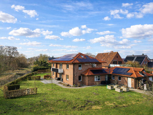 Mehrfamilienhaus zum Kauf 539.000 € 8 Zimmer 220,6 m² 803 m² Grundstück Friesoythe Friesoythe 26169