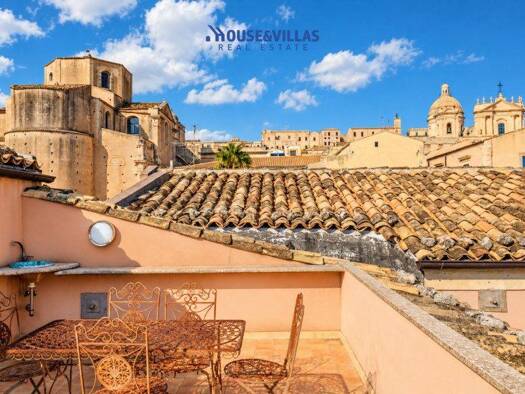 Haus zum Kauf 750.000 € 284 m² Noto 96017