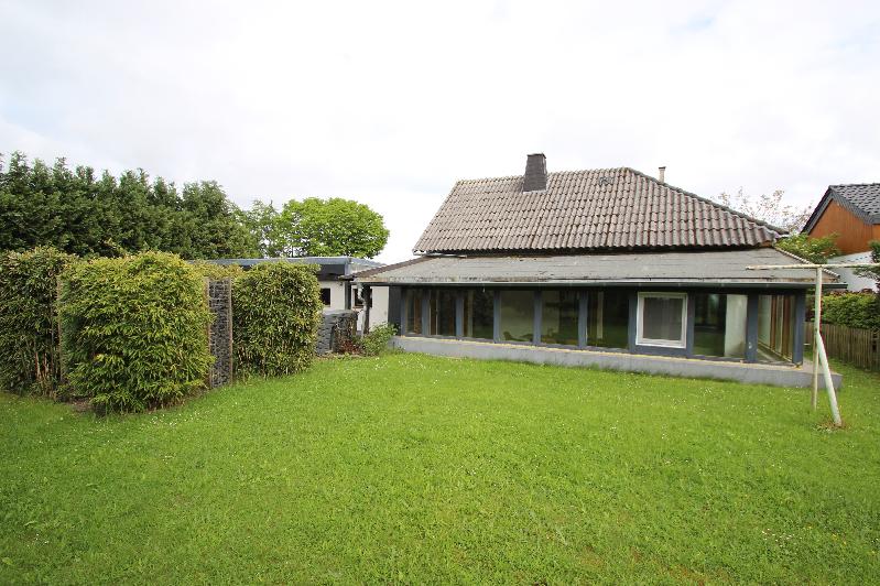 Bauernhaus zum Kauf 285.000 € 6 Zimmer 144 m²<br/>Wohnfläche 888 m²<br/>Grundstück Bronsfeld Schleiden 53937