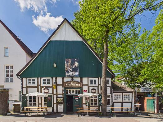 Restaurant zum Kauf 398.500 € 287,5 m² Gastrofläche 953 m² Grundstück Innenstadt Gütersloh 33330