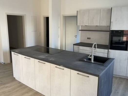 Wohnung zur Miete 1.040 € 2,5 Zimmer 99 m² 1. Geschoss frei ab sofort Neustadt Neustadt an der Aisch 91413